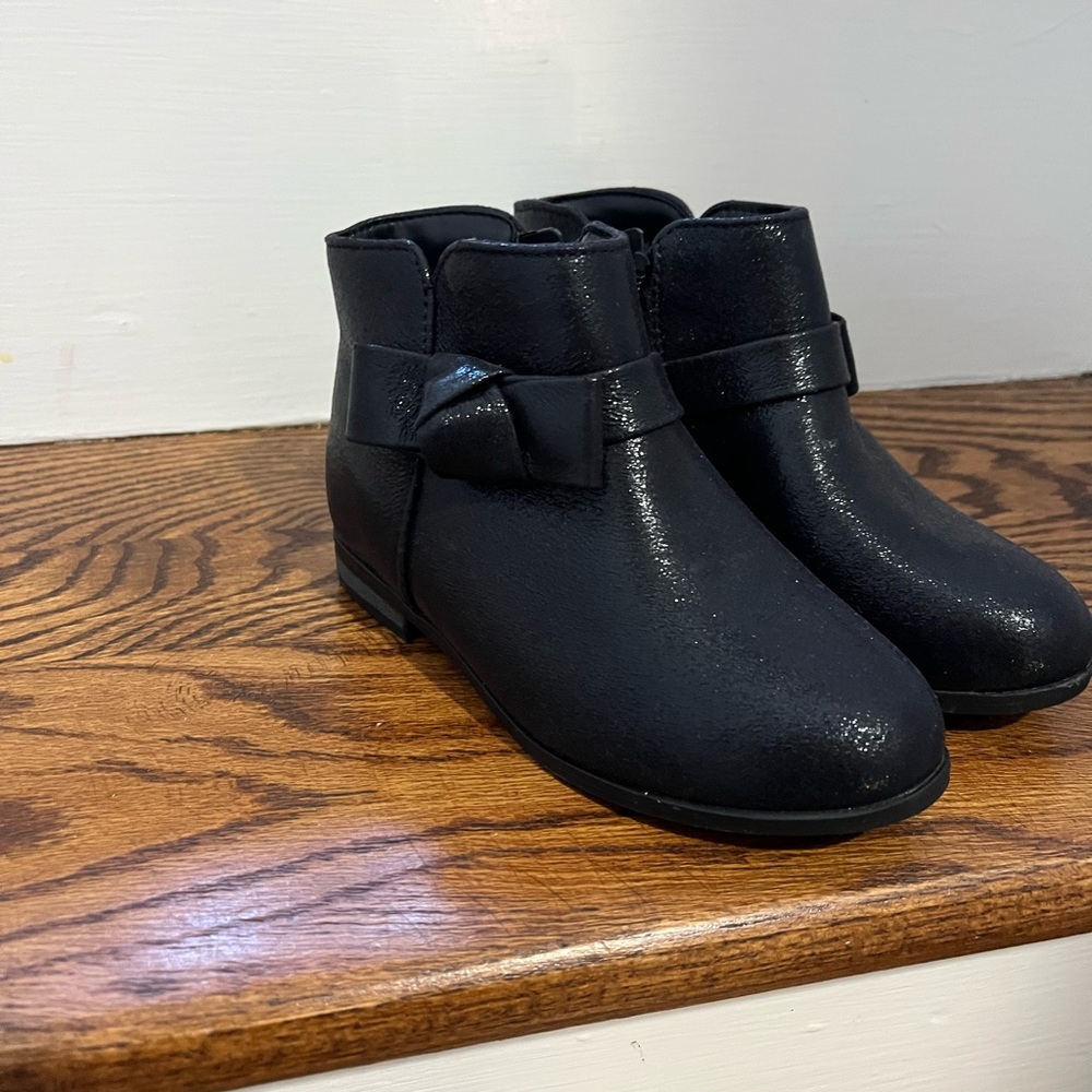 Cat & Jack Black Kids Boots with Bow